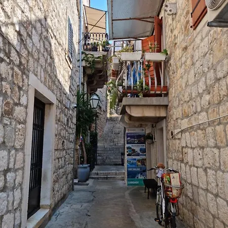 Studio Riva * هفار