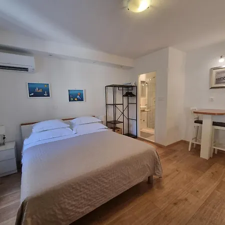 Apartment Riva Hvar Town