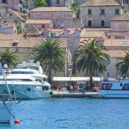Riva Διαμέρισμα Χβαρ