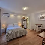 Riva Apartment Hvar Town